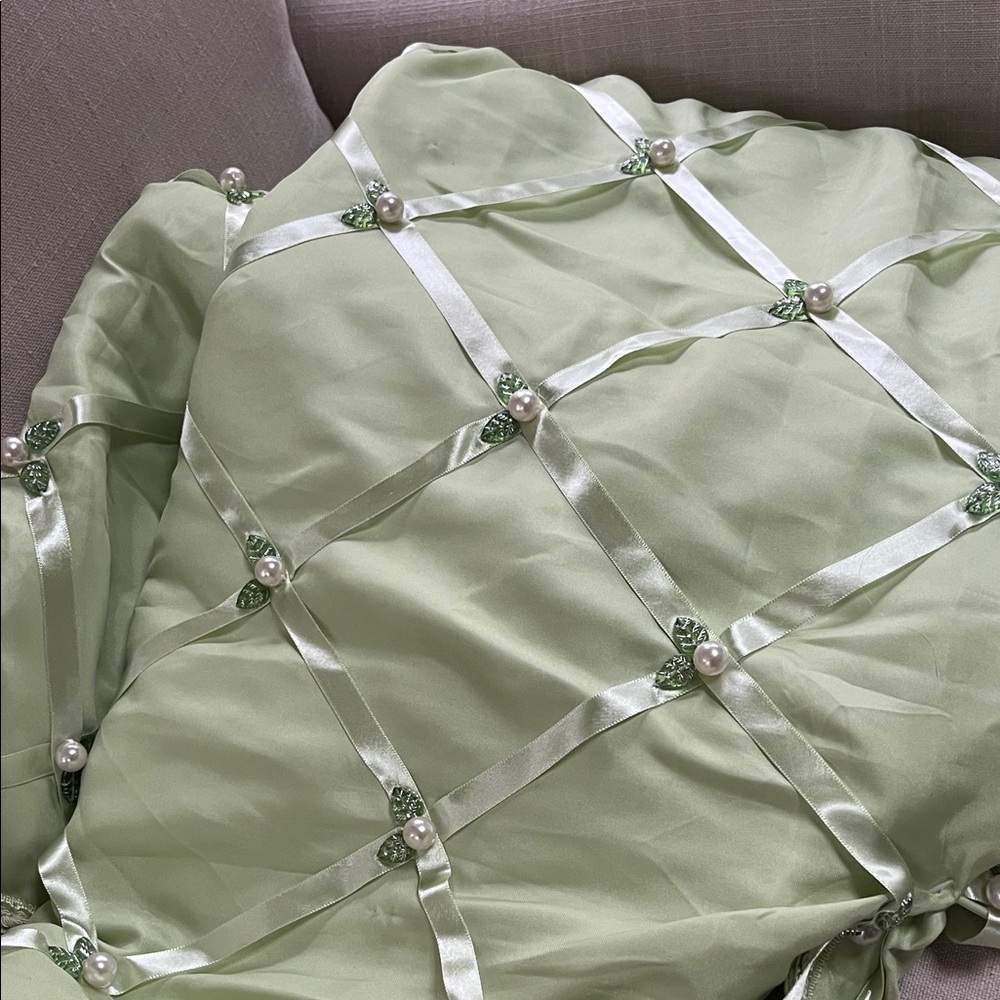 Martha Stewart Vintage Satin Green Tree Skirt and Stocking - Picture 3 of 6